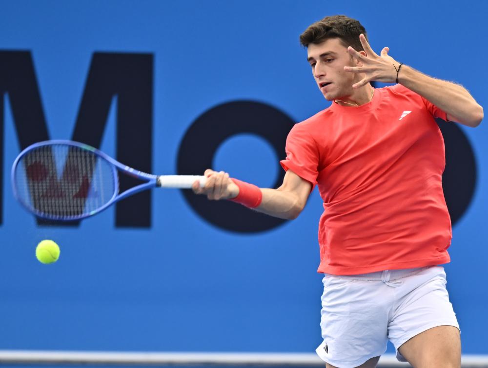 米兰旧将：迈尼昂是意甲最强门将，他不会受合同影响